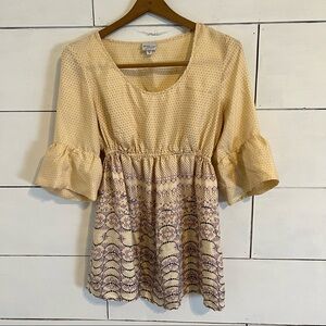 Mimi Maternity 100% Silk Bell Sleeve Top Empire Waist Top. Size Medium.